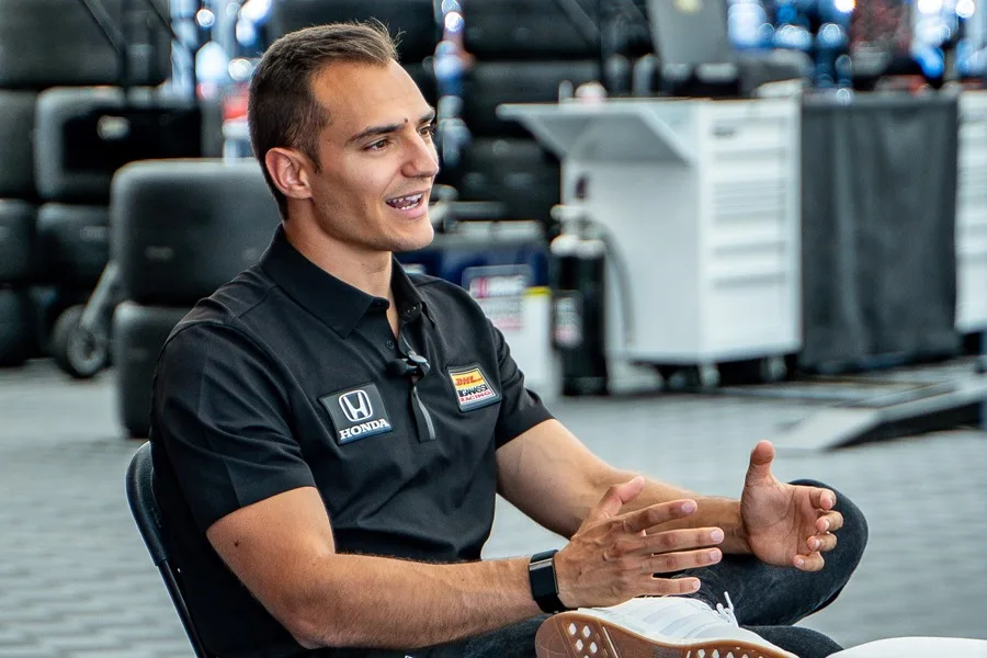 Palou niega los contactos con Red Bull y la F1