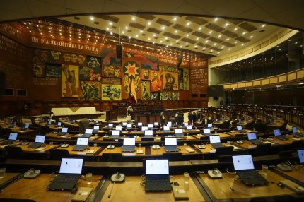 Fotografía de archivo del recinto de la Asamblea Nacional en Quito (Ecuador). EFE/ José Jácome