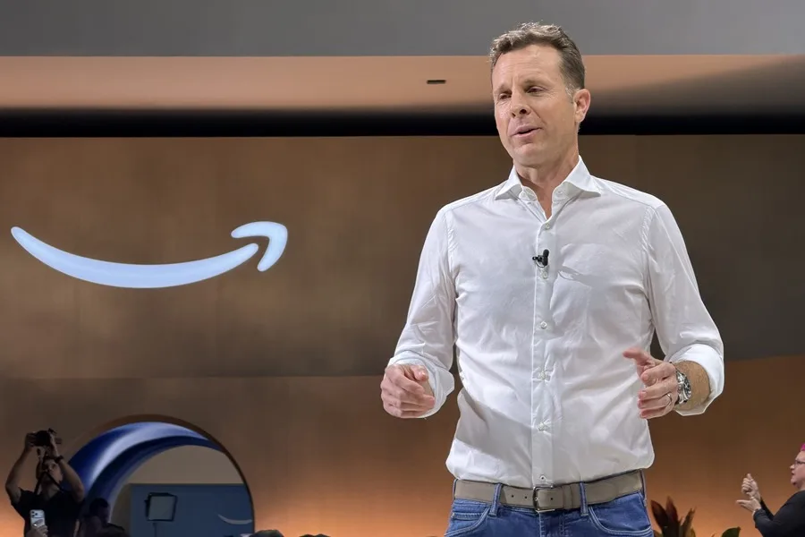 Amazon usará IA y reconocimiento facial en sus cámaras Ring para identificar visitas y buscar mascotas