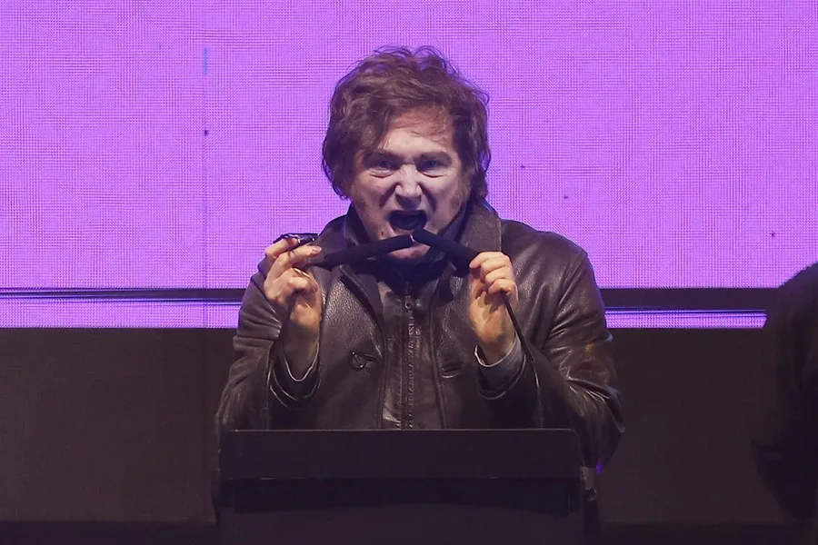 EE.UU. negocia con Argentina una línea de swap por 20.000 millones de dólares para frenar la crisis del peso