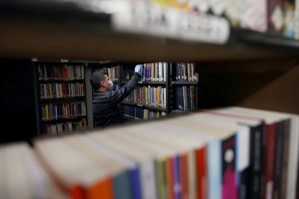La buhardilla de la Biblioteca Nacional de Chile donde la literatura regateó la censura de Pinochet