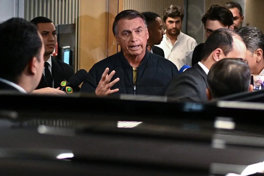 La cuarta jueza del caso Bolsonaro ve "pruebas concluyentes" del intento de golpe de Estado