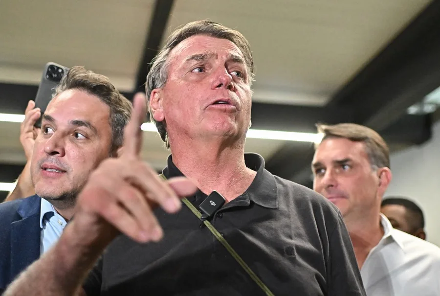 El tercer juez del caso Bolsonaro pide anular el proceso por "incompetencia" de la Corte Suprema
