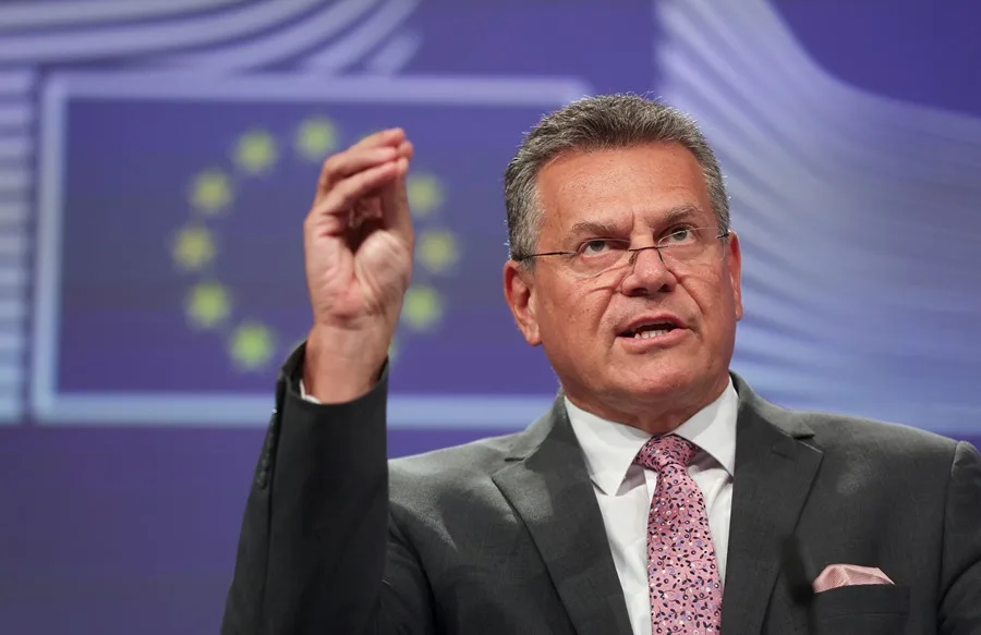 Bruselas defiende el pacto arancelario con EE.UU. como "el único camino adelante responsable"