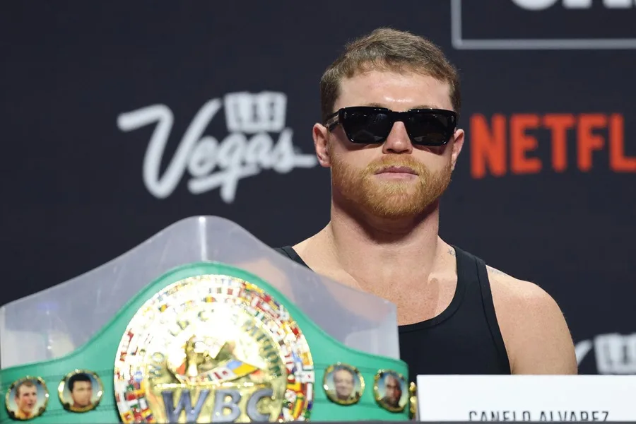 El 'Canelo' Álvarez defiende sus títulos ante un Terence Crawford que busca hacer historia