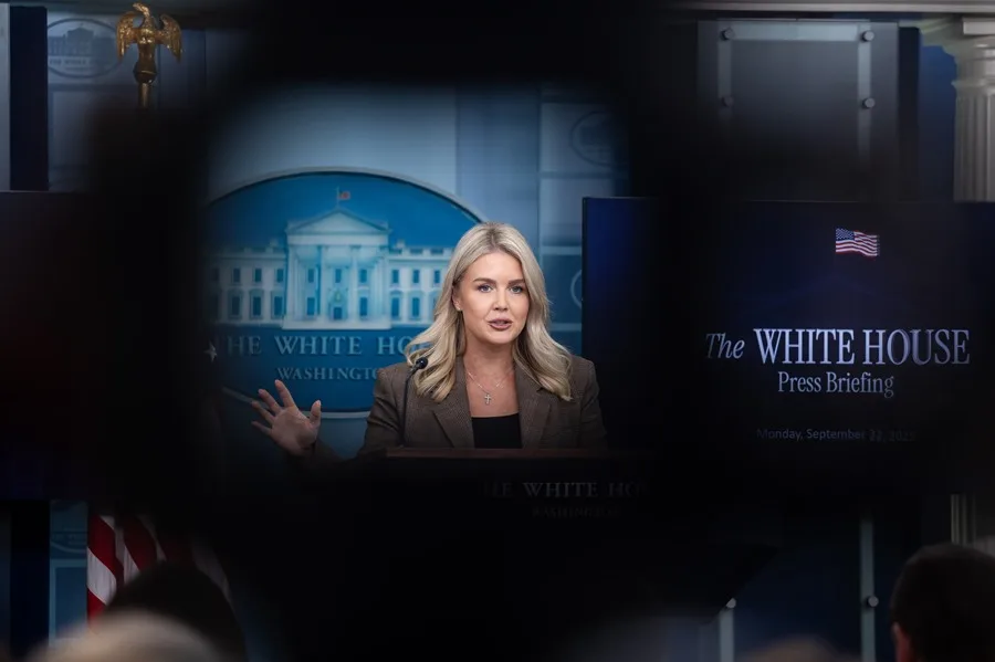 La Casa Blanca confirma que recibió una carta con "muchas mentiras" enviada por Nicolás Maduro