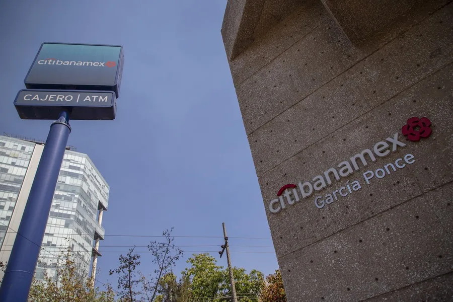 El empresario mexicano Fernando Chico Pardo compra el 25 % de Banamex a Citigroup