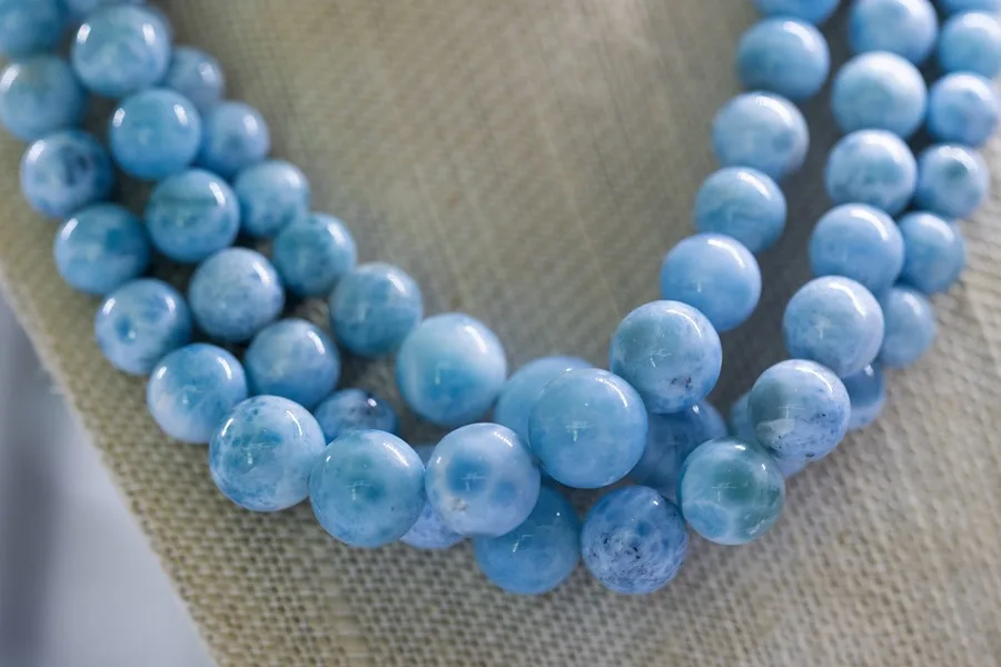 La única mina de larimar del mundo, en República Dominicana, busca mejorar su seguridad