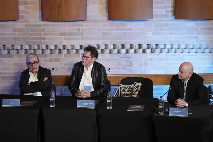 Los últimos jefes de las FARC son condenados a penas alternativas de ocho años por sus secuestros en Colombia