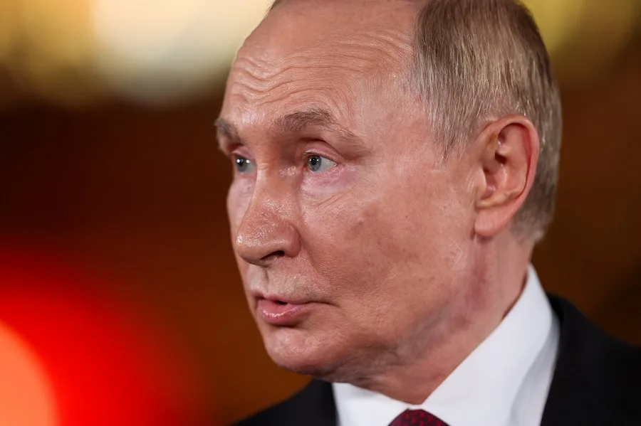 Costa y el primer ministro sueco coinciden en aumentar la presión contra Rusia con más sanciones. En la imagen, El presidente ruso, Vladímir Putin, el pasado 3 de septiembre en Pekín, China. EFE/EPA/MAXIM SHEMETOV / POOL