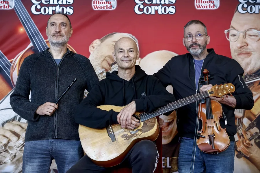 Los integrantes del grupo Celtas Cortos.