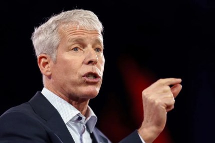 EEUU elevó el suministro de GNL a la Unión Europea hasta el 57,7 % en el segundo trimestre de 2025. En la imagen, El secretario de Energía de EE.UU., Chris Wright, en una imagen de archivo. EFE/EPA/WILL OLIVER / POOL