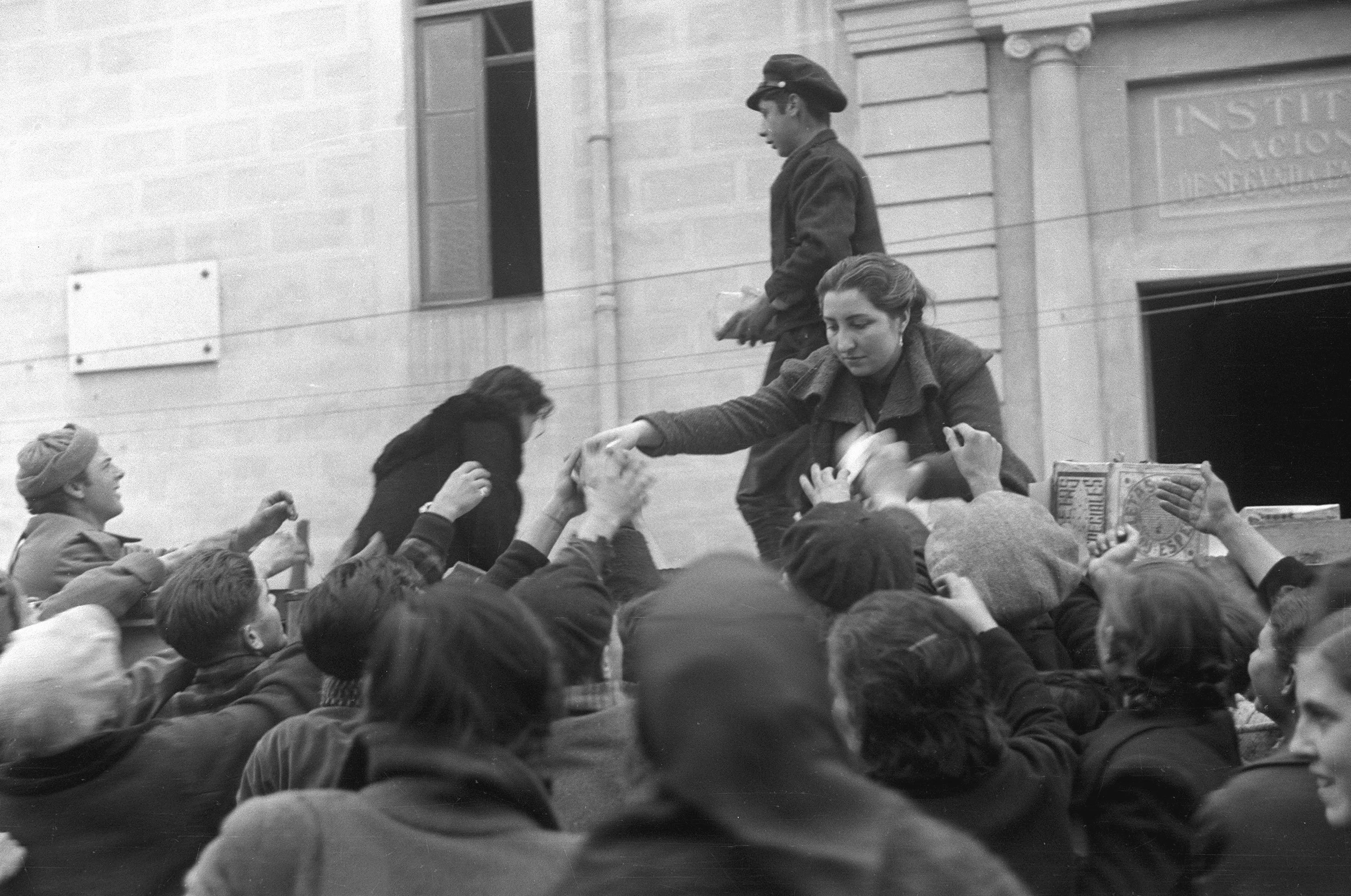 hambre arma posguerra
