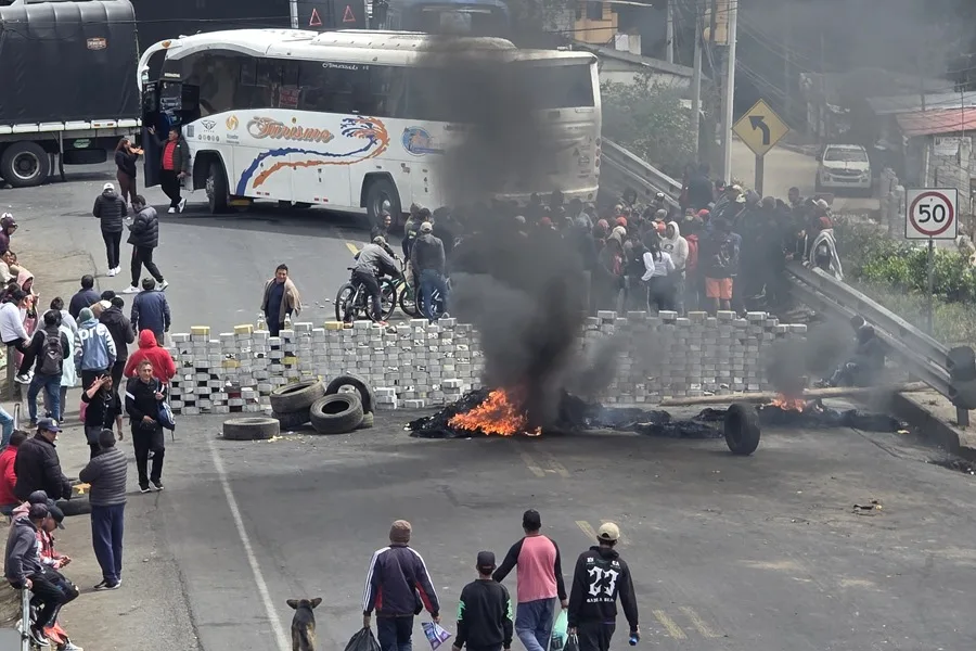 Declaran el estado de excepción en siete provincias de Ecuador, "por grave conmoción interna"