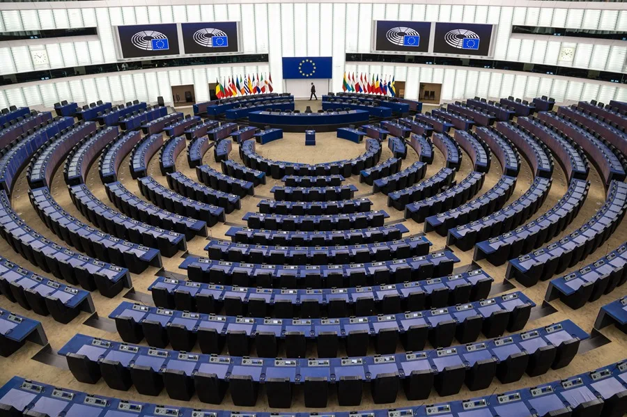 Eurocámara debatirá en octubre dos mociones de censura contra Von der Leyen. En la imagen, Vista general del hemiciclo del Parlamento Europeo en Estrasburgo, Francia, en una imagen de archivo. EFE/EPA/CHRISTOPHE PETIT TESSON