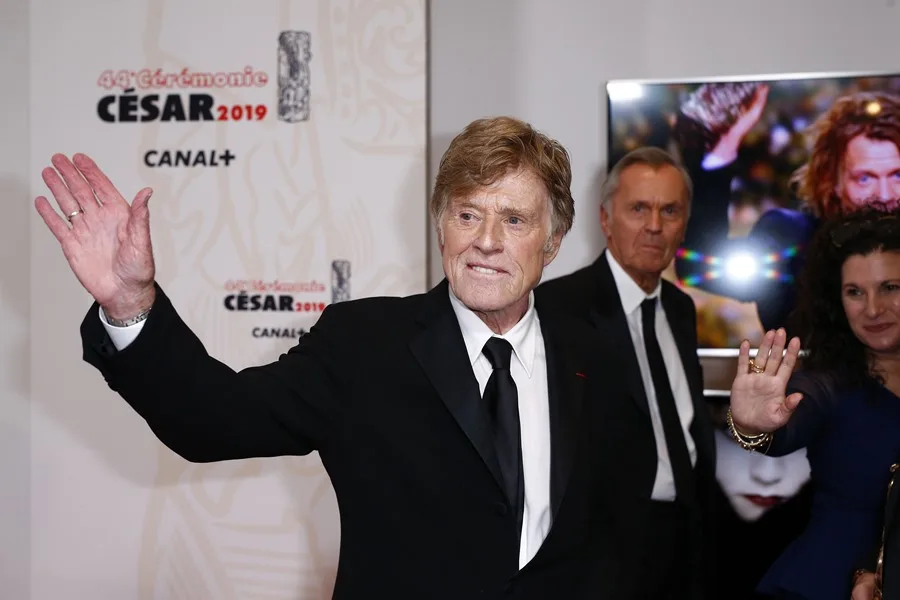 Fotografía de archivo del actor y director estadounidense Robert Redford, posando durante la 44.ª ceremonia anual de los premios César, celebrada en la sala de conciertos Salle Pleyel de París, Francia, el 22 de febrero de 2019. (Francia) EFE/EPA/IAN LANGSDON