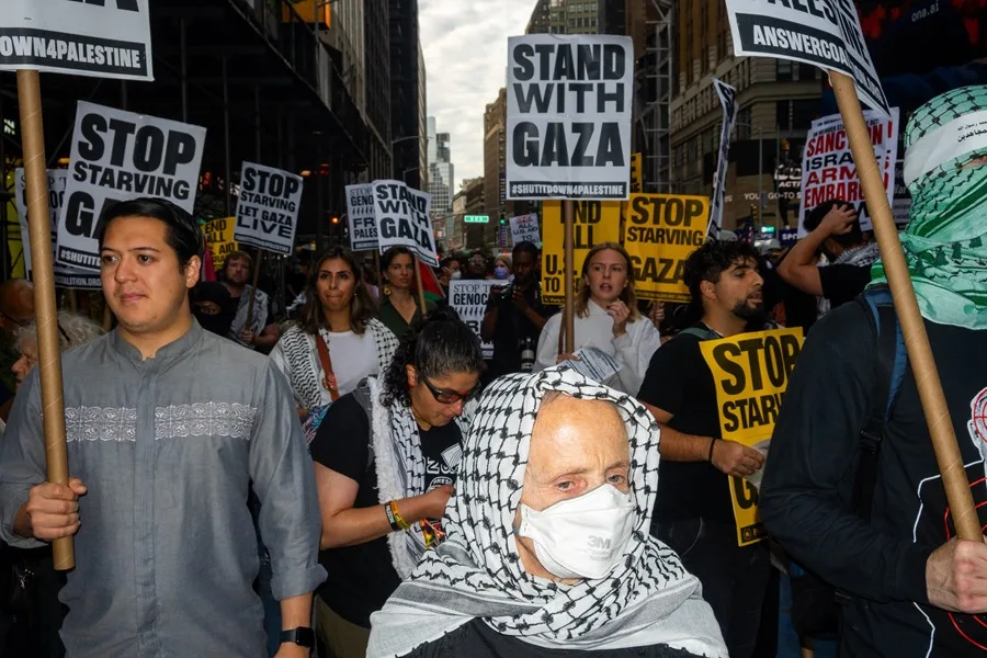 Unas 2.000 personas marchan en Nueva York contra Benjamín Netanyahu y la guerra de Gaza