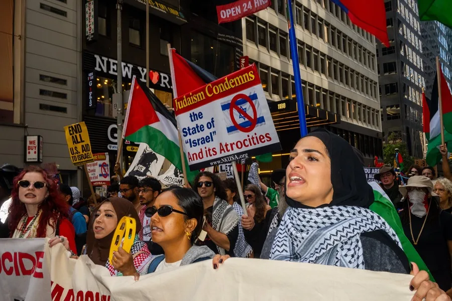 Unas 2.000 personas marchan en Nueva York contra Benjamín Netanyahu y la guerra de Gaza