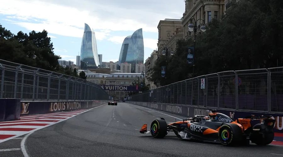 El piloto Oscar Piastri, durante la prueba de ayer del Gran Premio de Azerbaiyán.