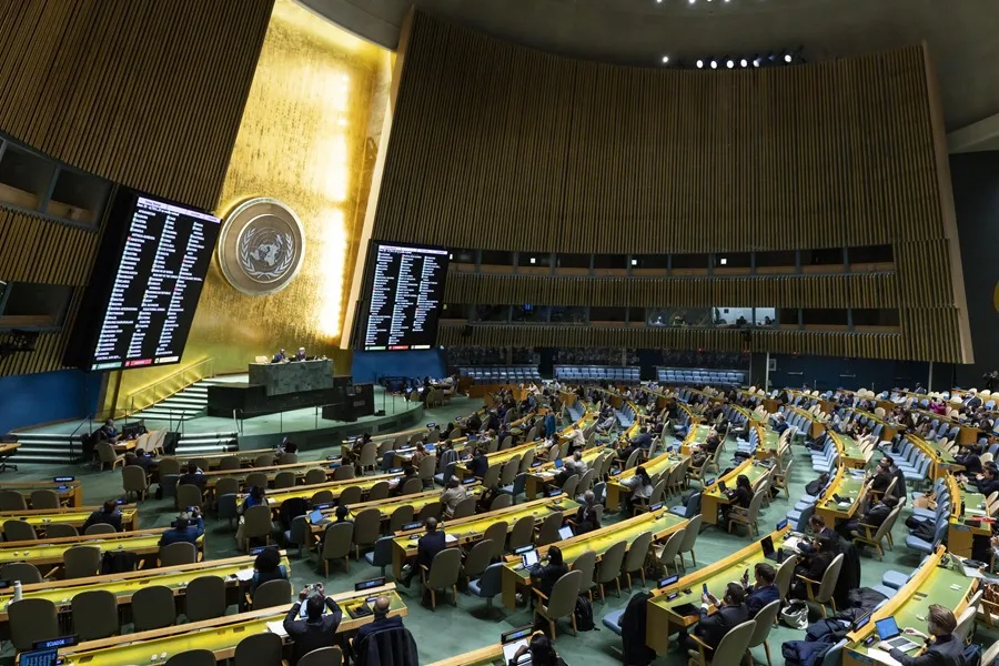 La Asamblea General de ONU vota abrumadoramente en favor de dos Estados: Israel y Palestina