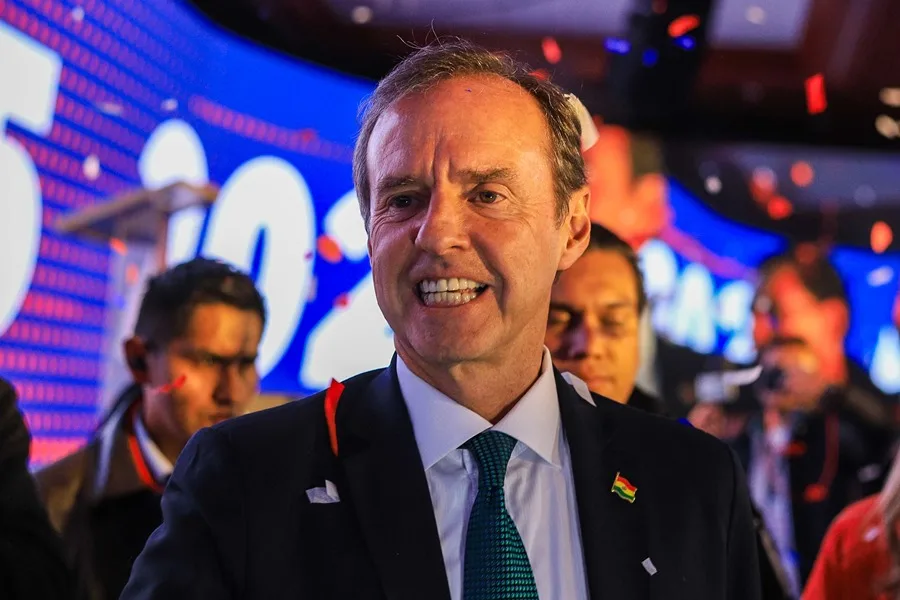Jorge Quiroga lidera la primera encuesta de la segunda vuelta presidencial en Bolivia con el 47 %
