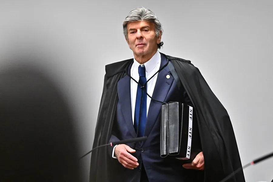 El tercer juez del caso Bolsonaro pide anular el proceso por "incompetencia" de la Corte Suprema