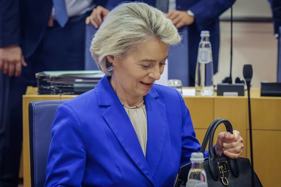 La izquierda europea promueve una nueva moción de censura contra Von der Leyen