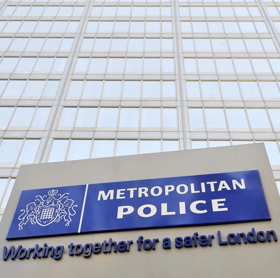 Polcía de Londres masonería