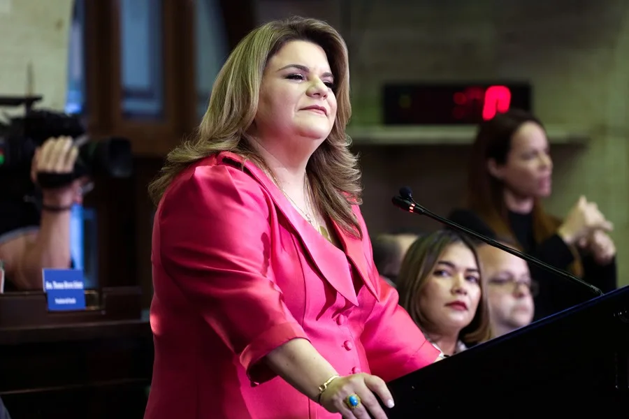 La gobernadora de Puerto Rico afirma que entregaría a Maduro a Estados Unidos y cobraría la recompensa