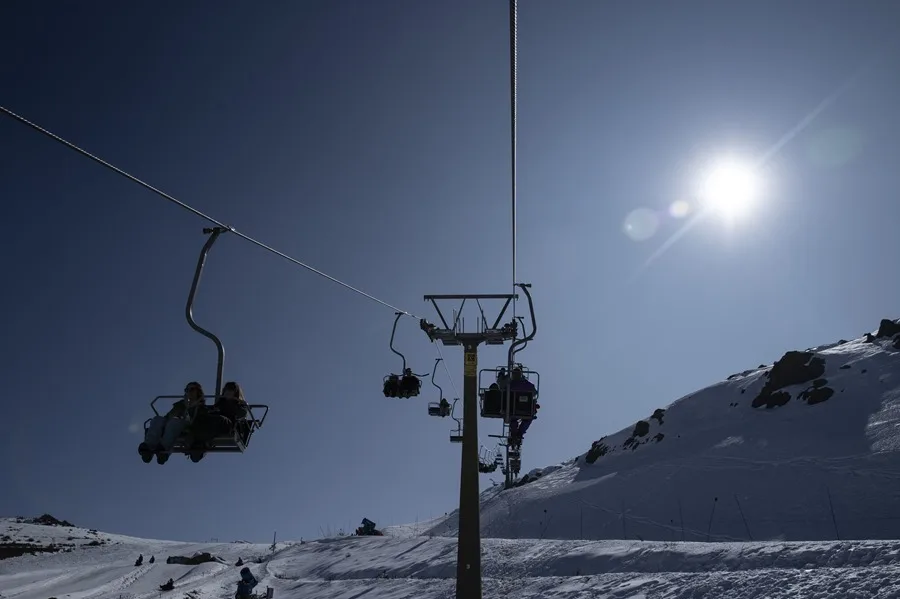 Imagen de archivo de una estación de esquí en Santiago (Chile).