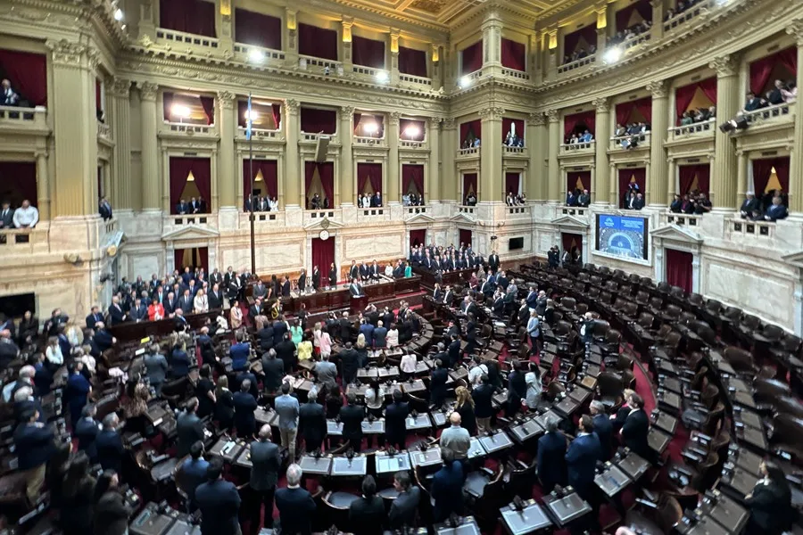 Milei presenta su proyecto de presupuesto para 2026 sin gran apoyo en el Congreso de Argentina