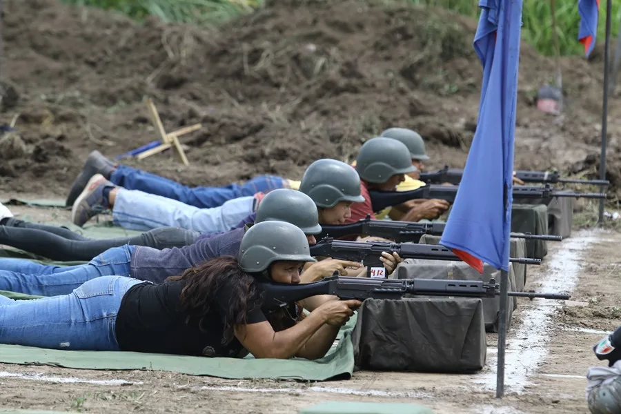 Venezuela avanza con el adiestramiento militar tras denunciar el "asalto" de EE.UU. a una embarcación