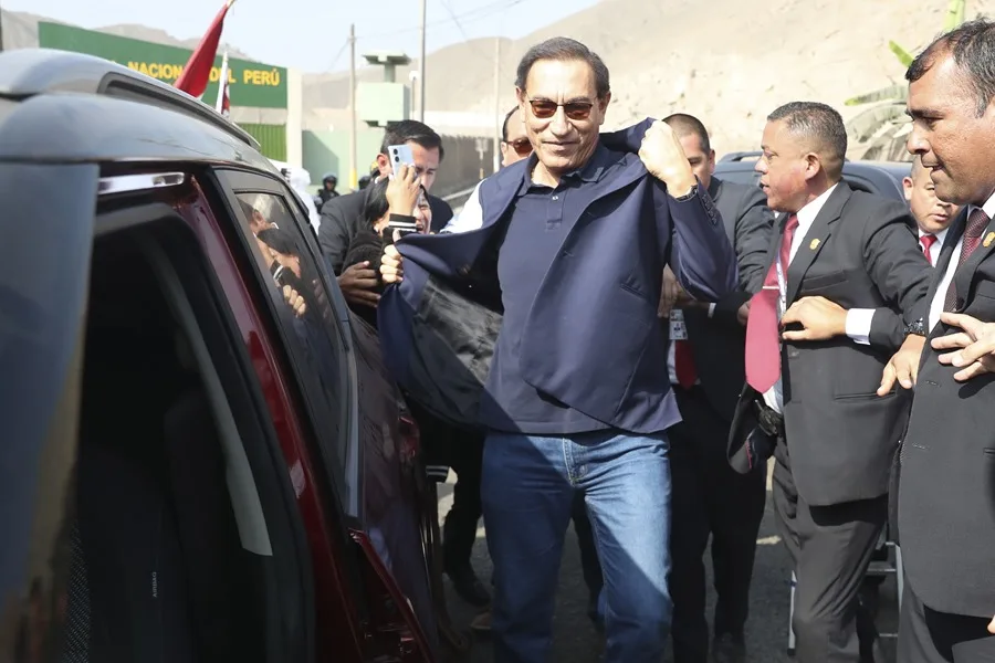 Martín Vizcarra Perú