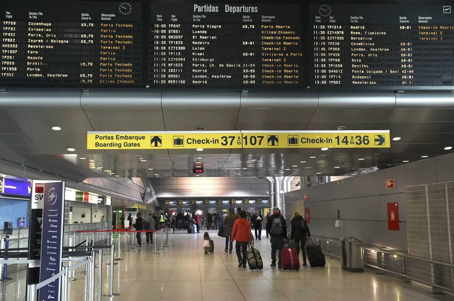 Consecuencias del paso de la tormenta Gabrielle en el tráfico aéreo de las Azores