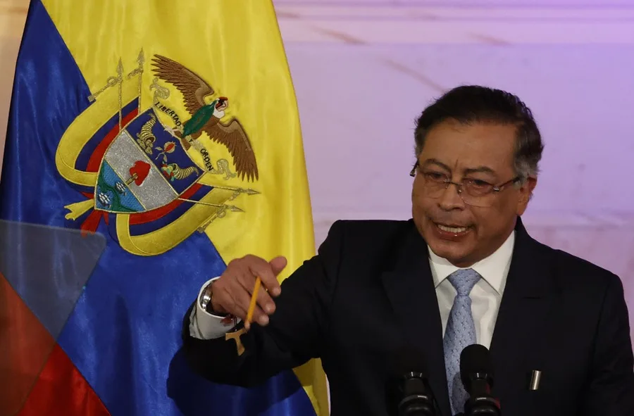 Petro rechaza la resolución de la Eurocámara que acusa a su Gobierno de incitar a la violencia en Colombia