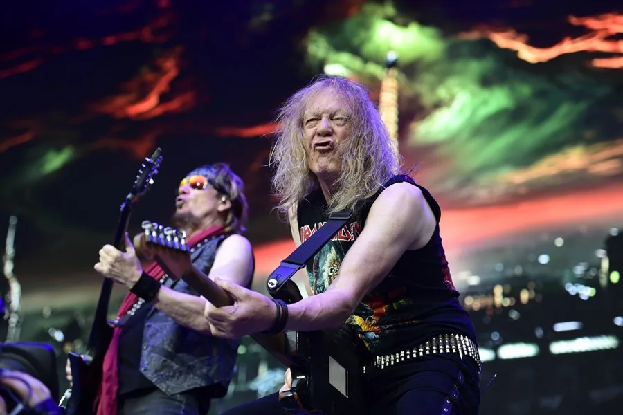 La banda británica de heavy metal Iron Maiden.