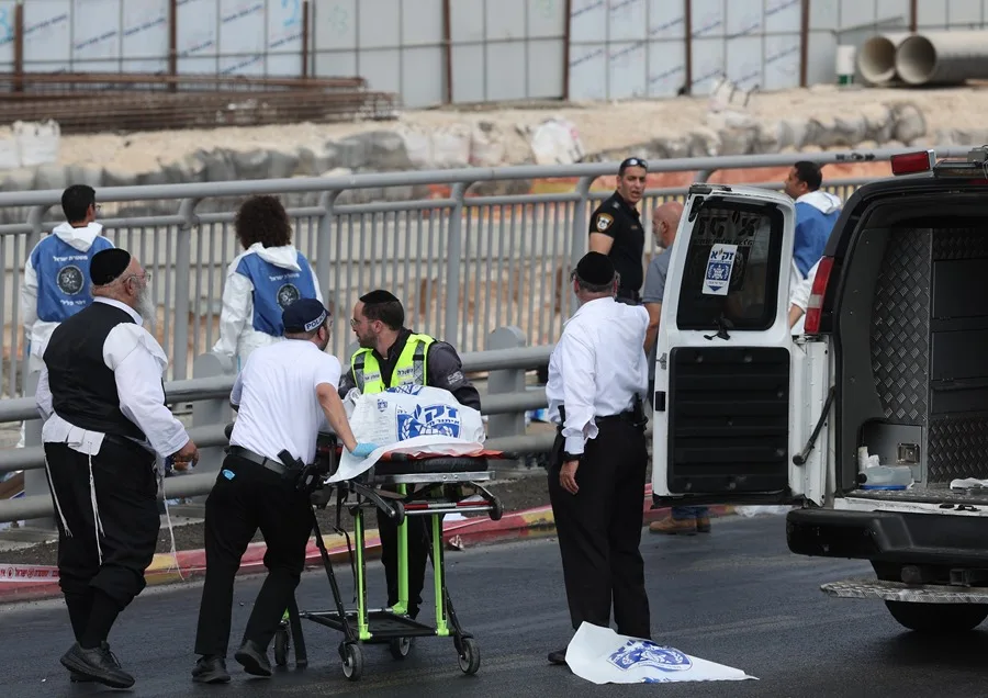 Un español entre los muertos en un ataque a tiros en Jerusalén
