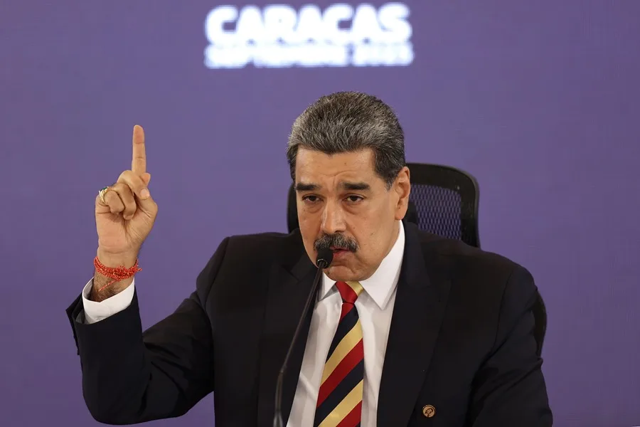 Maduro dice a las energéticas europeas que "no necesitan licencias" para producir en Venezuela