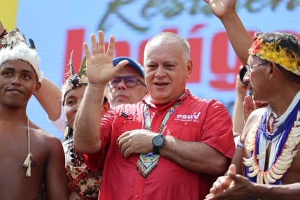 Venezuela niega que fueran narcotraficantes los ocupantes de la lancha destruida por EE.UU.