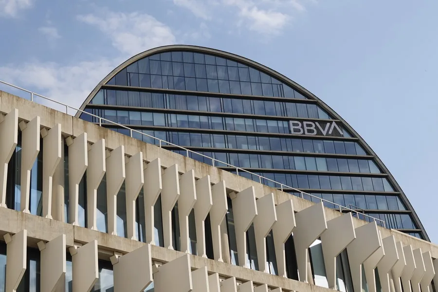 Vista de la sede del BBVA en Madrid.