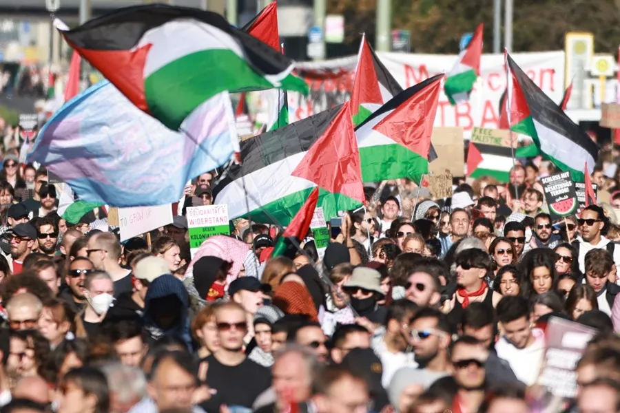 Manifestantes durante una protesta en Berlín contra el genocidio en Gaza.