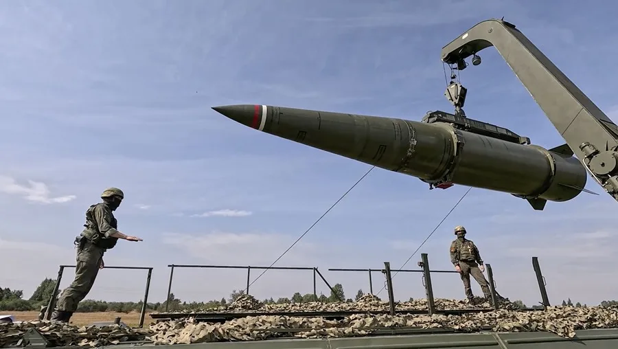 tripulaciones del sistema de misiles Skander-M de la unidad de misiles de la Flota del Báltico