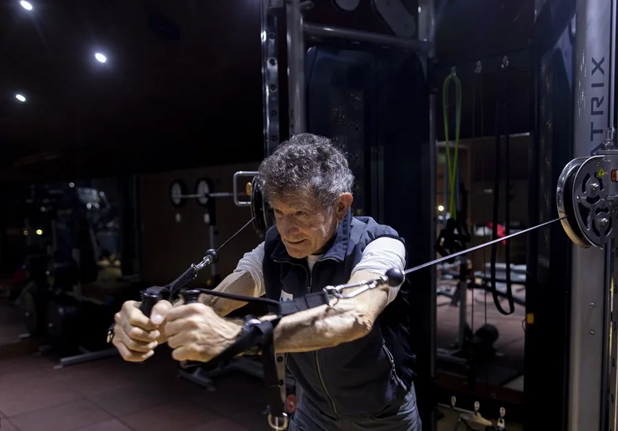 El escalador español Carlos Soria