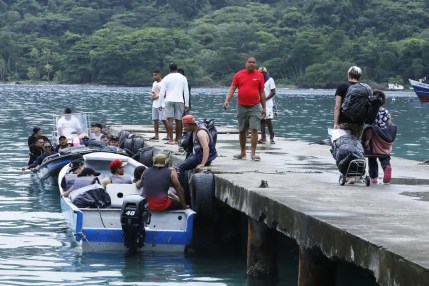 Sorteando el Darién, el éxodo a la inversa de los migrantes se lanza al mar