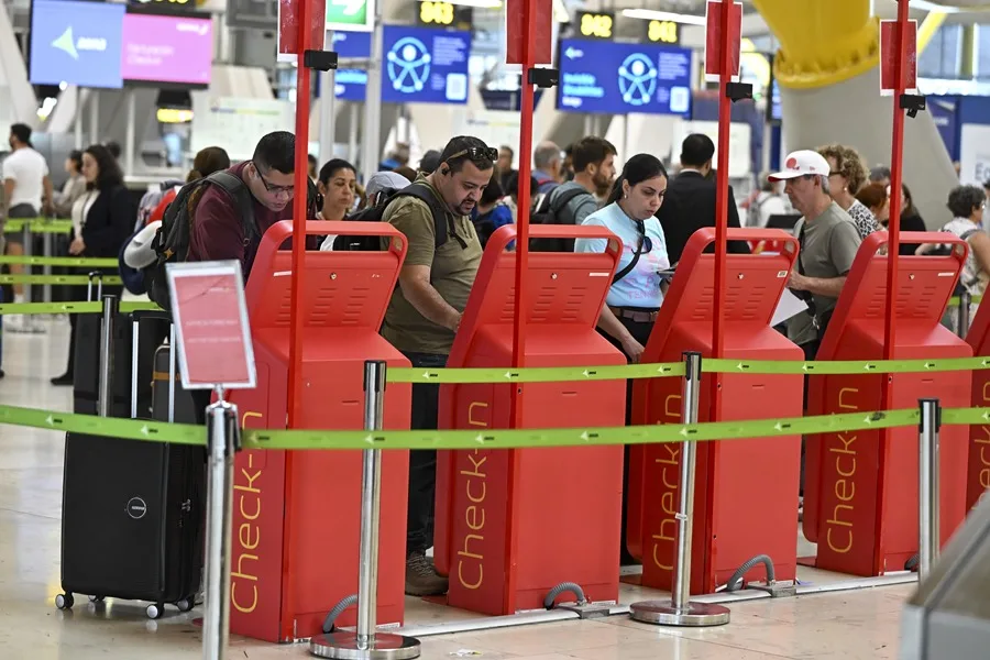 HUELGA VIGILANTES BARAJAS