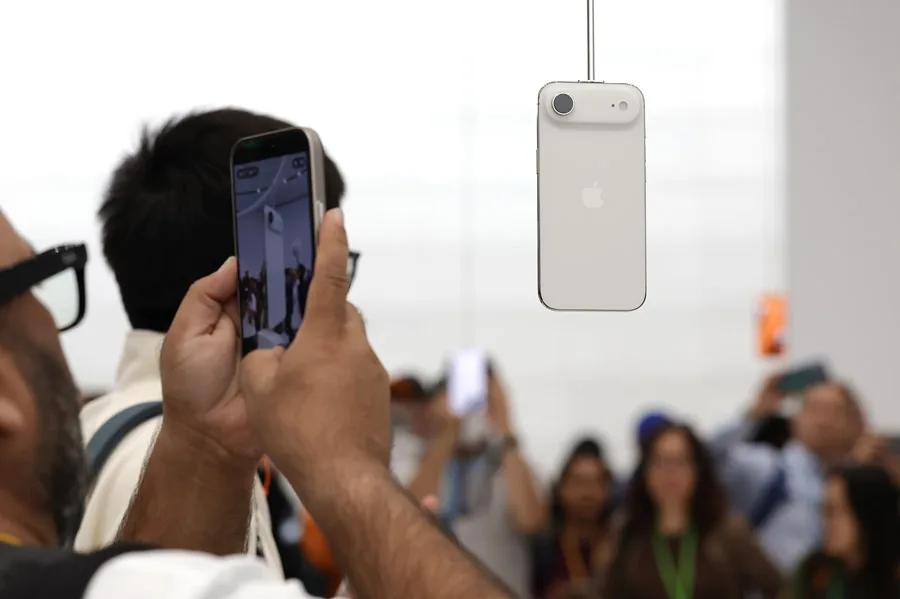 Apple presenta el ultrafino iPhone 17 Air a un precio de salida de 999 dólares