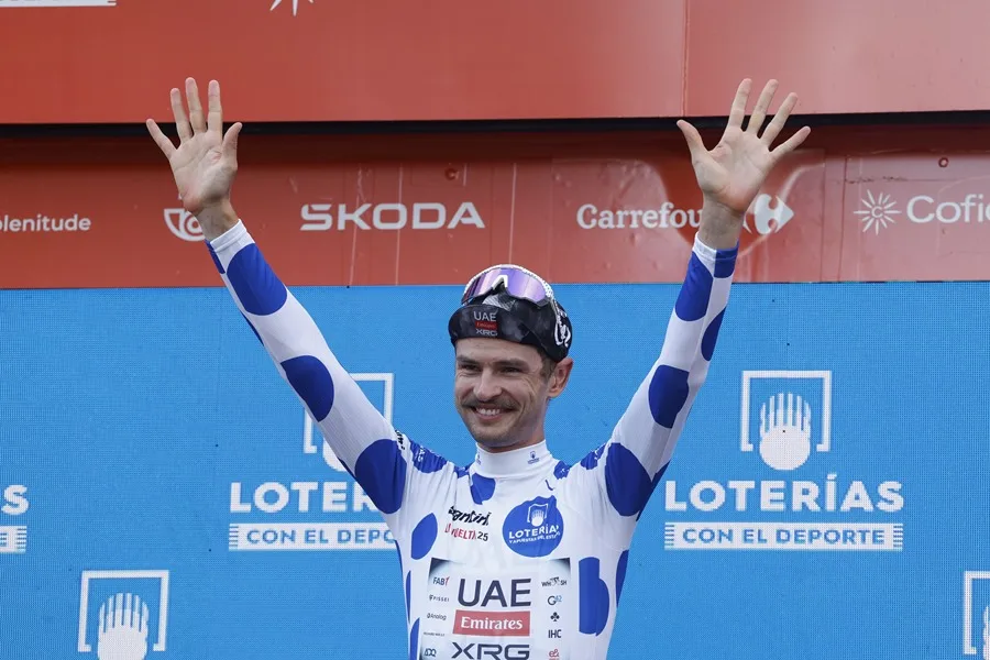 El ciclista australiano del UAE Emirates Jay Vine.
