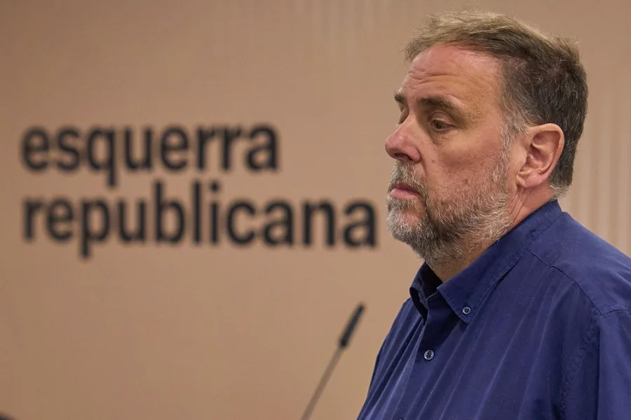 El presidente de ERC, Oriol Junqueras, durante su discurso ante el consell nacional del partido en Barcelona, este sábado. 