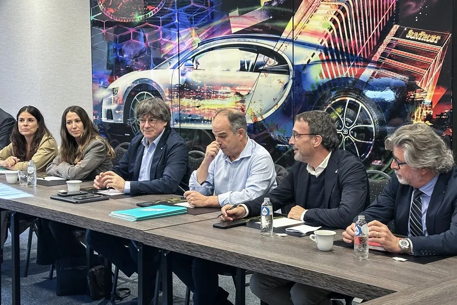 Junts Puigdemont Waterloo