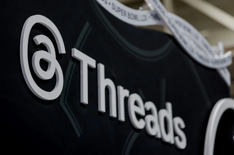 REDES SOCIALES ADOLESCENTES